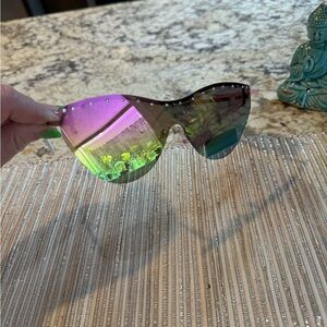 NEW Betsey Johnson BETSEYS CURVED SHIELD SUNNIES RAINBOW